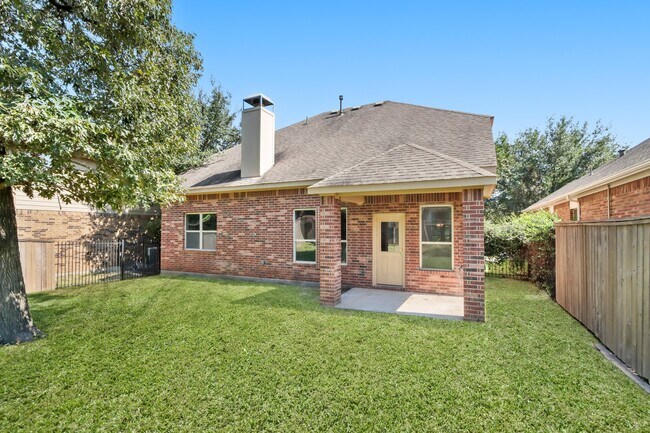 Building Photo - 71 Black Swan Pl