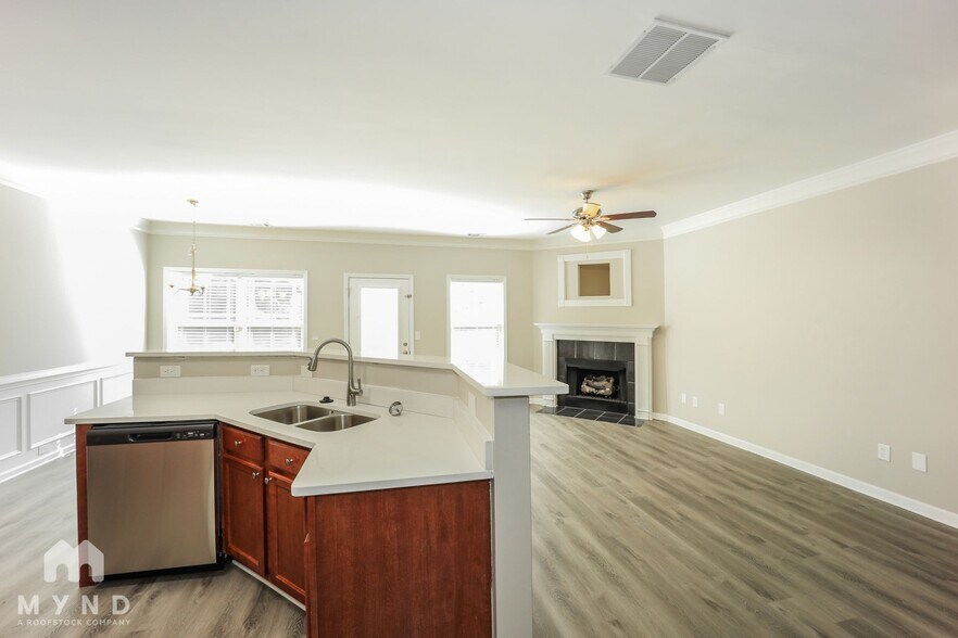 Building Photo - 3470 Oakleaf Pass