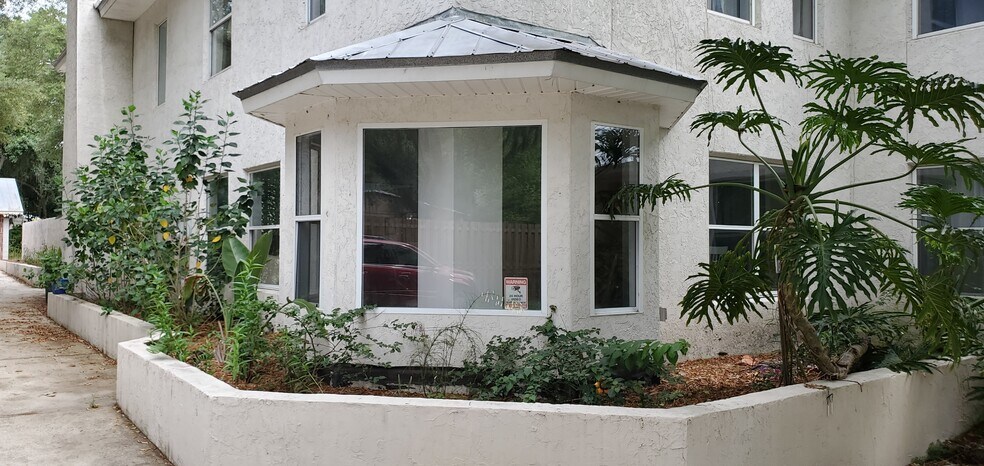 always empty, dining room - 6542 Sherry Ln