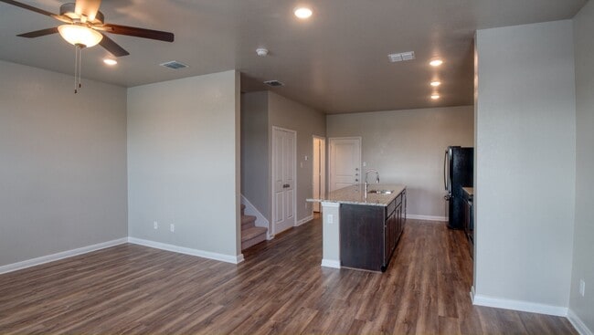 Building Photo - Where Style Meets Comfort: Elevate Your Living Experience