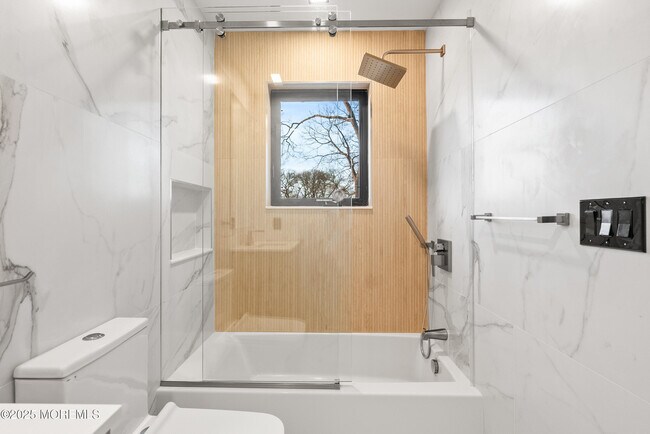 Building Photo - 459 Harnell Ave