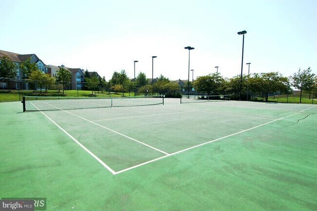 Building Photo - 701 Orchard Overlook