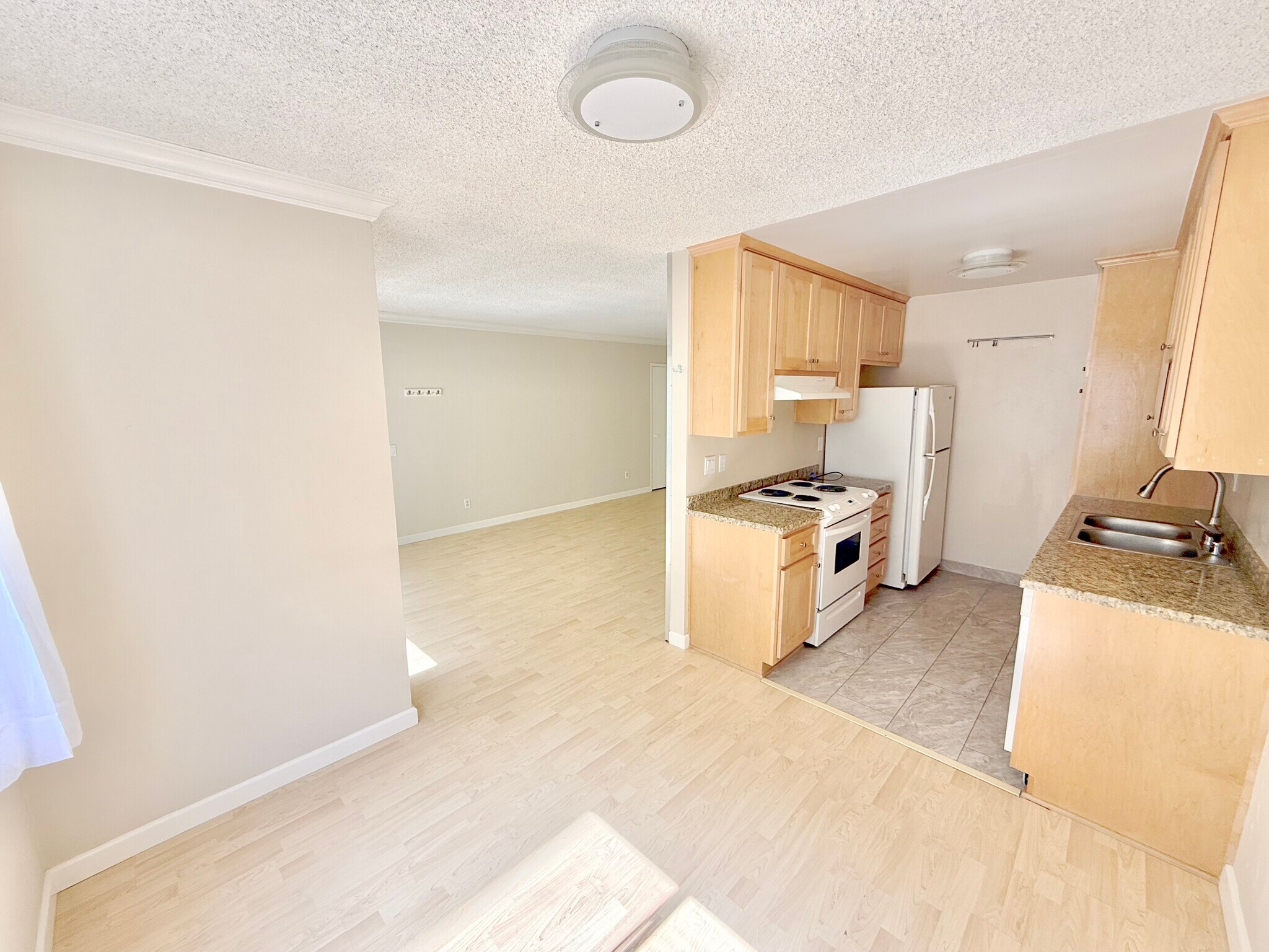 Building Photo - 1534 11th St