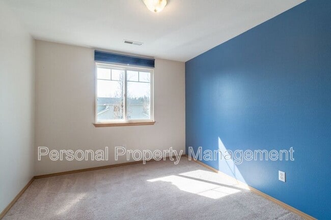 Building Photo - 17314 SE 22nd St