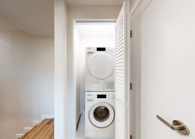 Building Photo - CitiZen Beach Collection