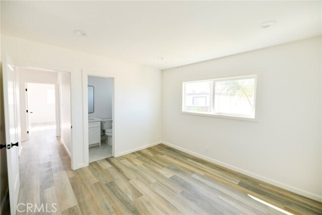 Building Photo - 262 Avenida Victoria