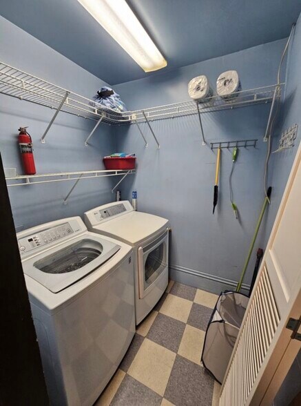 Laundry Room - 166 4th St