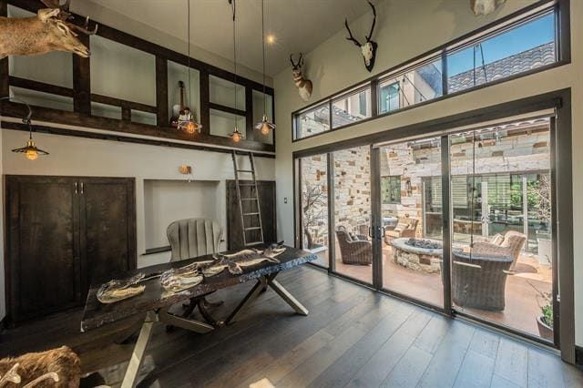 Building Photo - 1413 Post Oak Pl