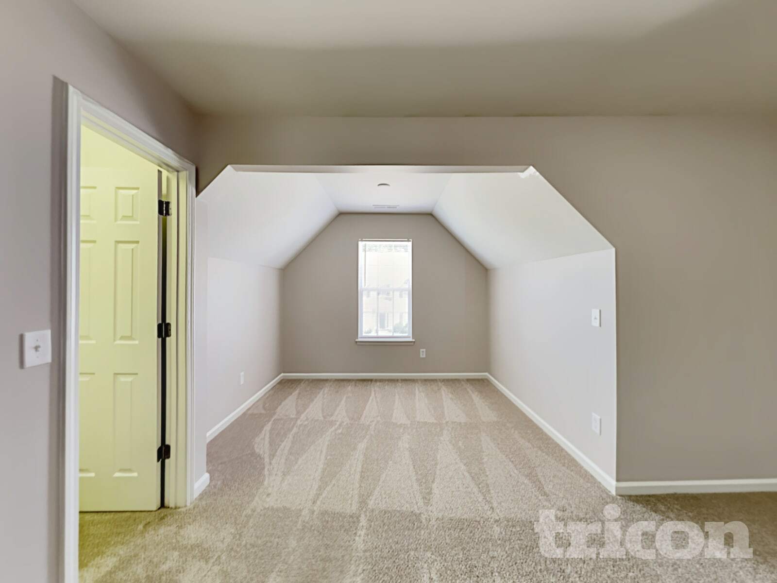 Building Photo - 1510 Peachcroft Rd