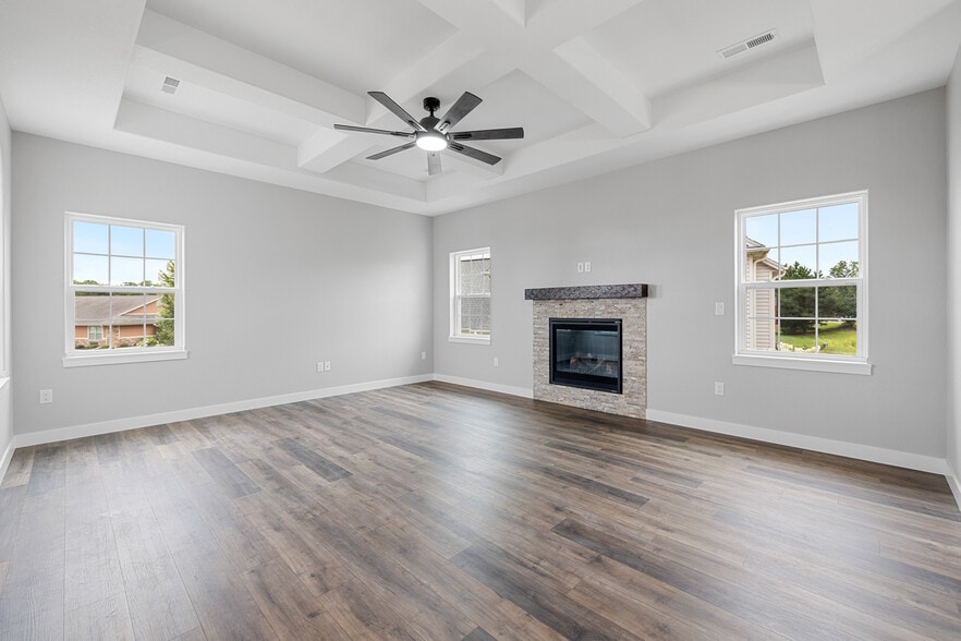 Building Photo - 1844 Woodland Way