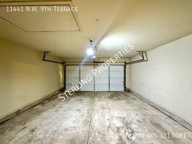 Building Photo - 11441 NW 9th Terrace