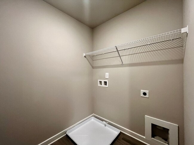 Building Photo - *MOVE IN SPECIAL 50% OFF FIRST MONTH'S RENT* 4 BR/2.5 BA New Construction with Attached Garage in...