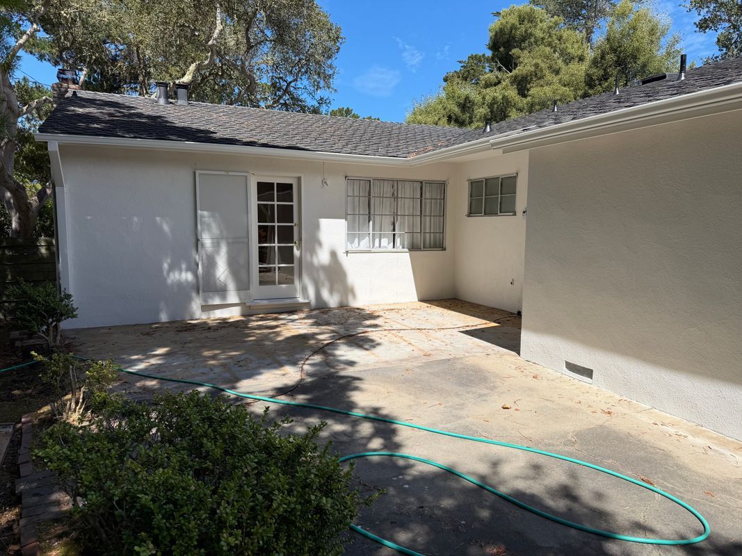 Building Photo - 25065 Monterey St
