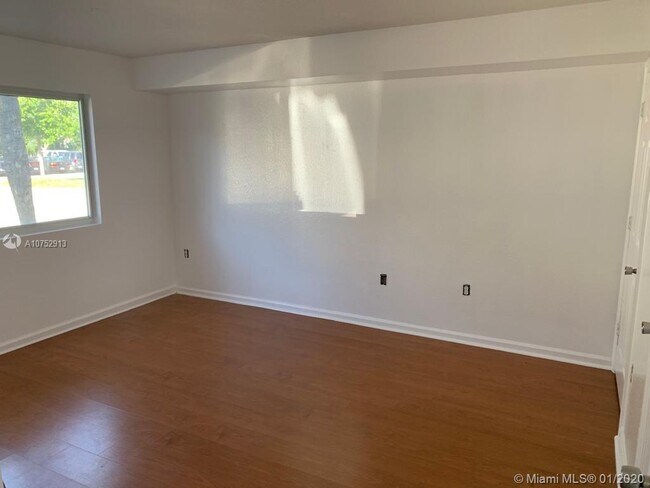 Building Photo - 15470 SW 284th St