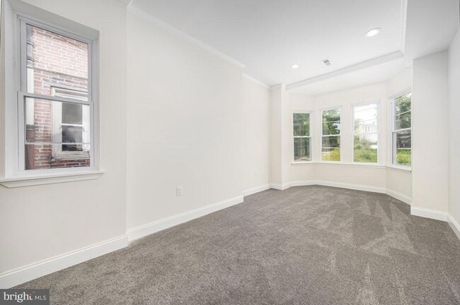 Building Photo - 71X Dolphin St