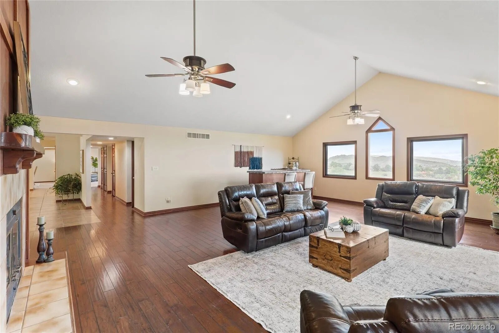 Building Photo - 5979 Willow Springs Dr
