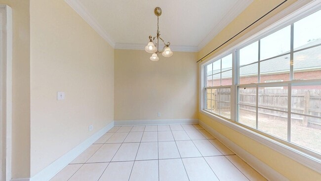 Building Photo - Cloverbrook in Auburn -