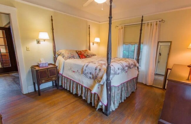 Building Photo - Beautiful Southside Los Banos Rental