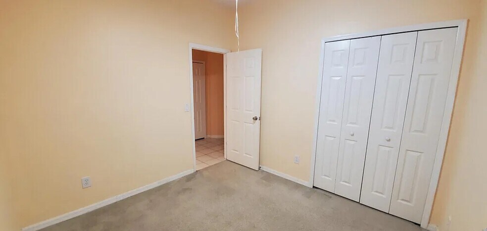 Building Photo - 4629 Riverton Dr