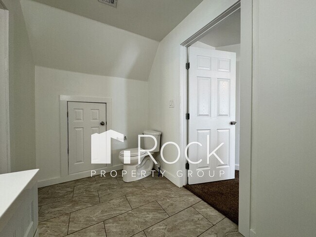 Building Photo - Remodeled Historic Home Near the Capitol, ...