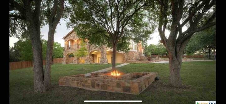 Building Photo - 143 Skyforest Dr