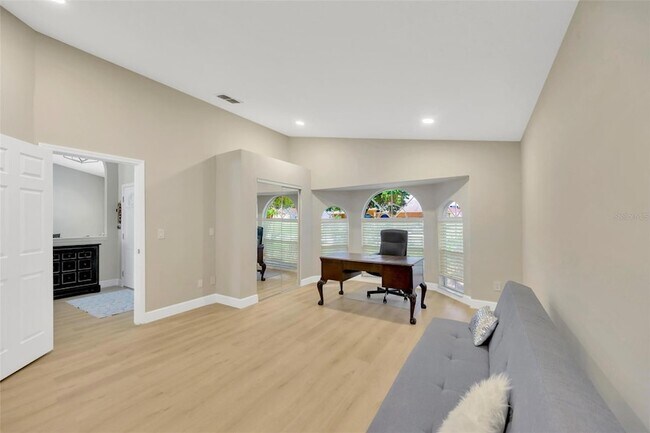 Building Photo - 4617 Basswood St