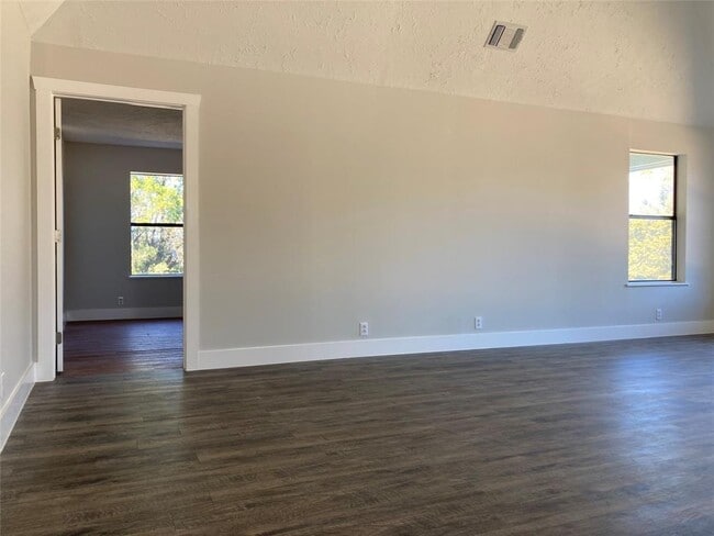 Building Photo - 7409 McGregor Ln