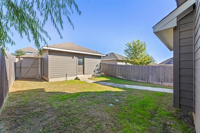 Building Photo - 18007 Malnati Dr