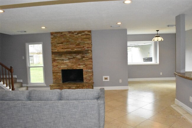 Building Photo - 19419 Craigchester Ln