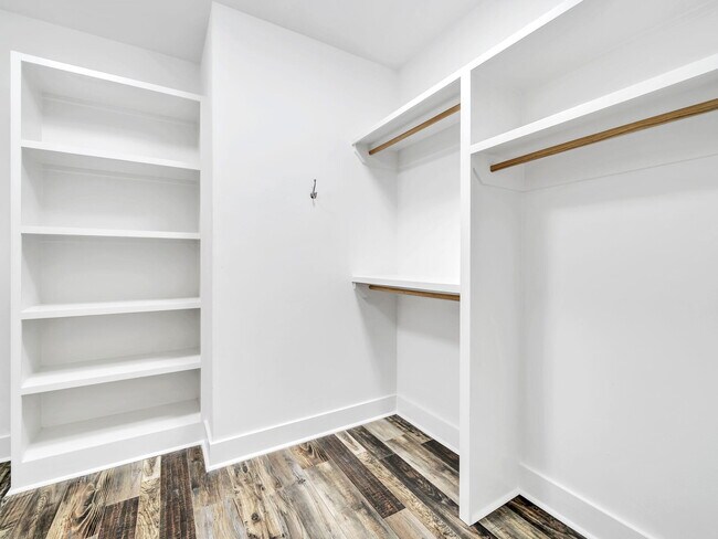 Building Photo - 741 Breakers Street