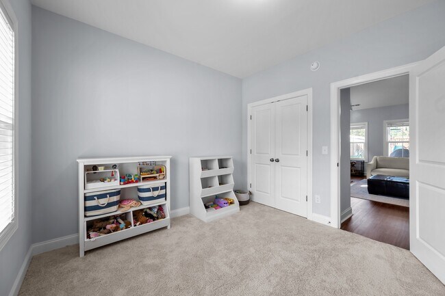 Building Photo - 85 E Hennings Wy