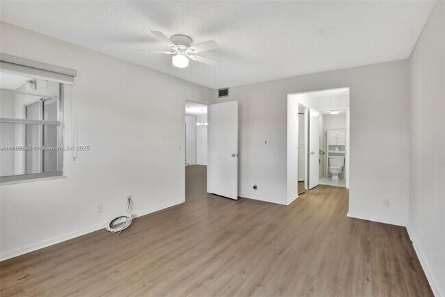 Building Photo - 1201 SW 128th Terrace