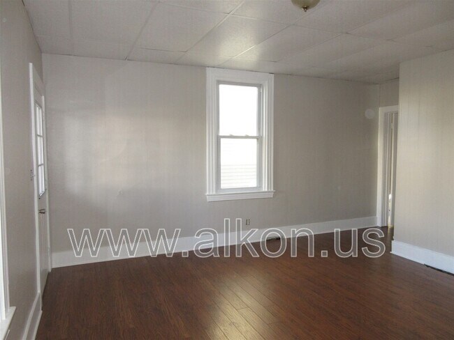 Building Photo - 920 Norfolk St