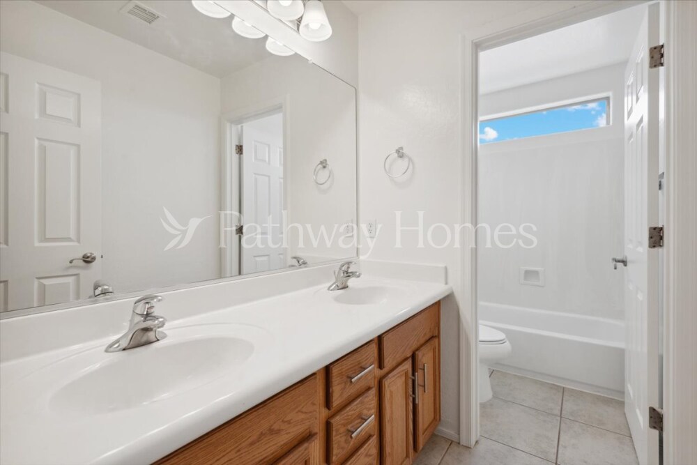 Building Photo - 17762 W Watson Ln