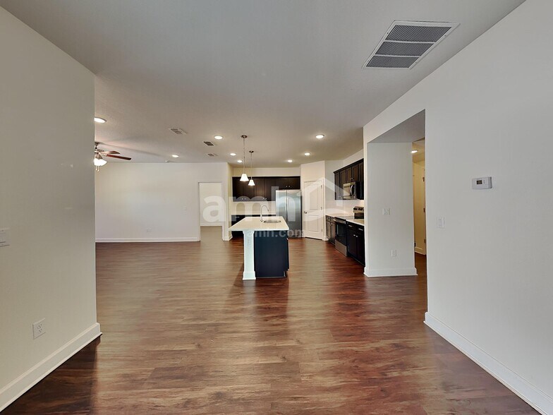 Building Photo - 10717 Coleman Rd