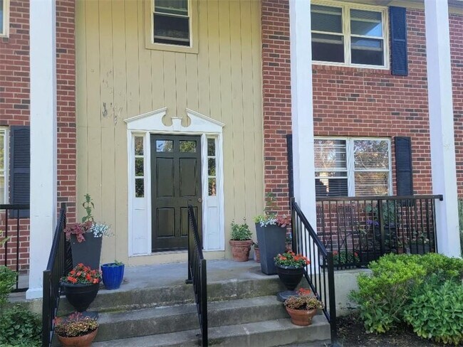 Building Photo - 70 Carroll Ave