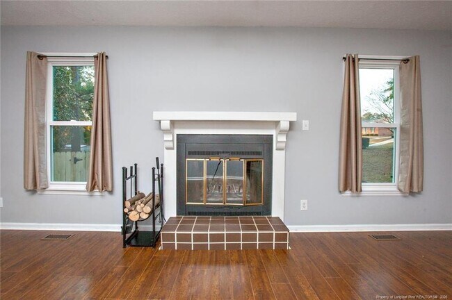 Building Photo - 1819 Eichelberger Dr