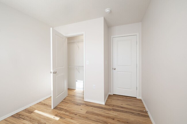 Building Photo - New Build- 2 Story Duplex in Westbury Gardens