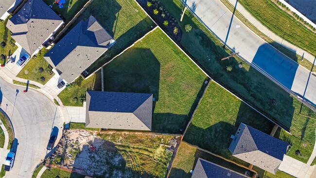 Building Photo - 26703 Willow Ln