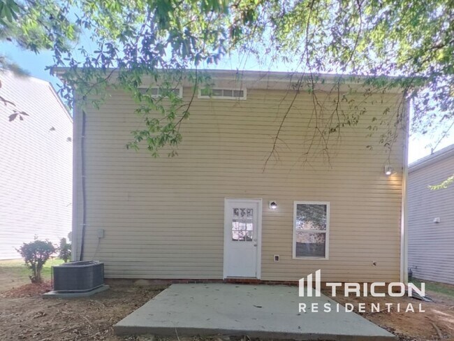 Building Photo - 345 Hunslet Cir