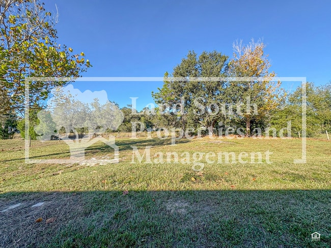 Building Photo - 1977 Meadow Oak Cir