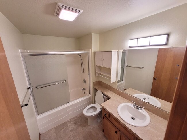 Building Photo - 5065 Terrylee Ct SE