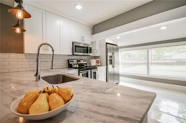 Building Photo - 3/2 Seminole Heights Bungalow