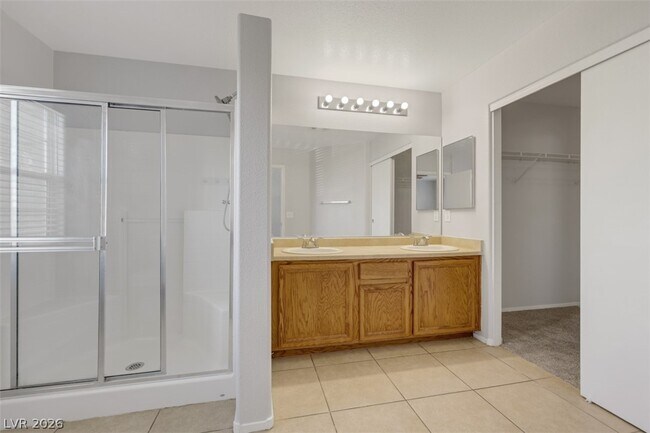 Building Photo - 1829 Tourmaline Blue St