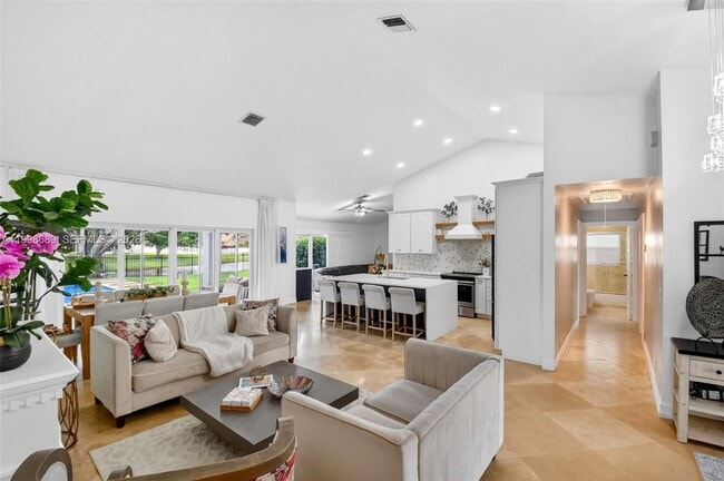 Building Photo - 9592 Majestic Way