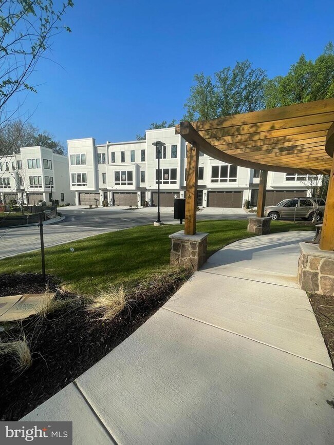 3709 Glenmoor Reserve Ln 3709 Glenmoor Reserve Ln Chevy Chase MD