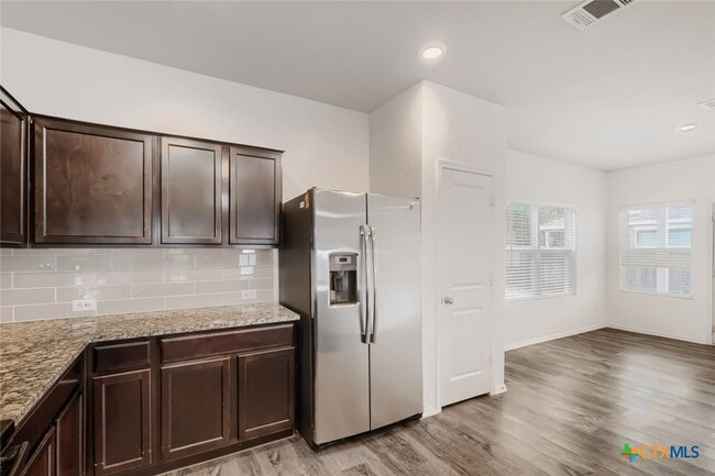 Building Photo - 1818 Strawberry Fld