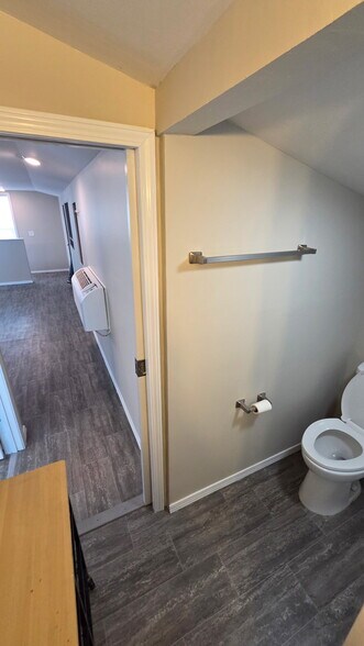 Building Photo - 7896 Elderberry Cir