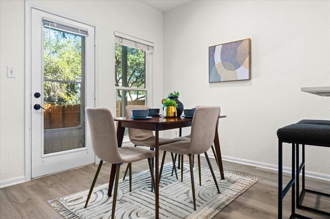 Building Photo - 1604 Cinnamon Path