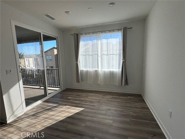 Building Photo - 12962 Lassen Dr